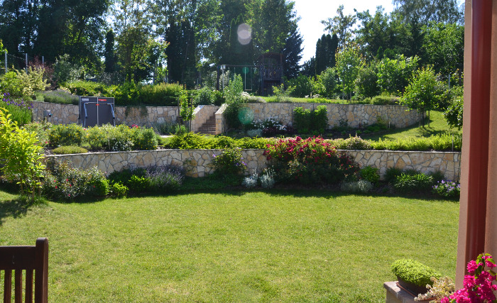 Kerttervezésről a Koktél Magazinnak