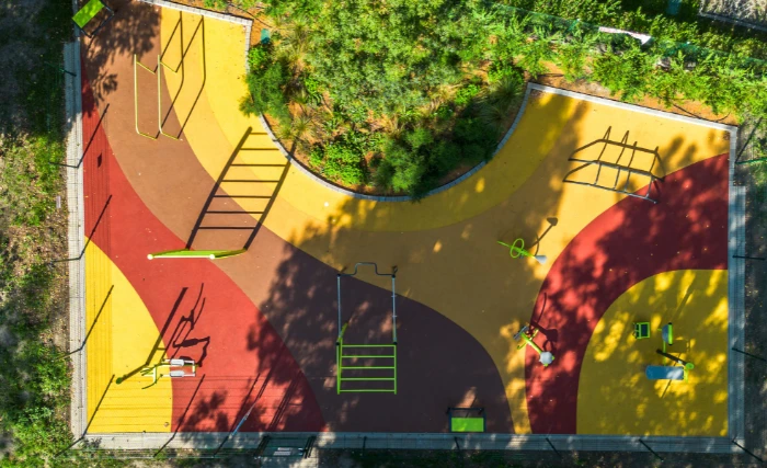 Új szabadtéri fitnesz- és street workout edzőtér a Homoktövis parkban