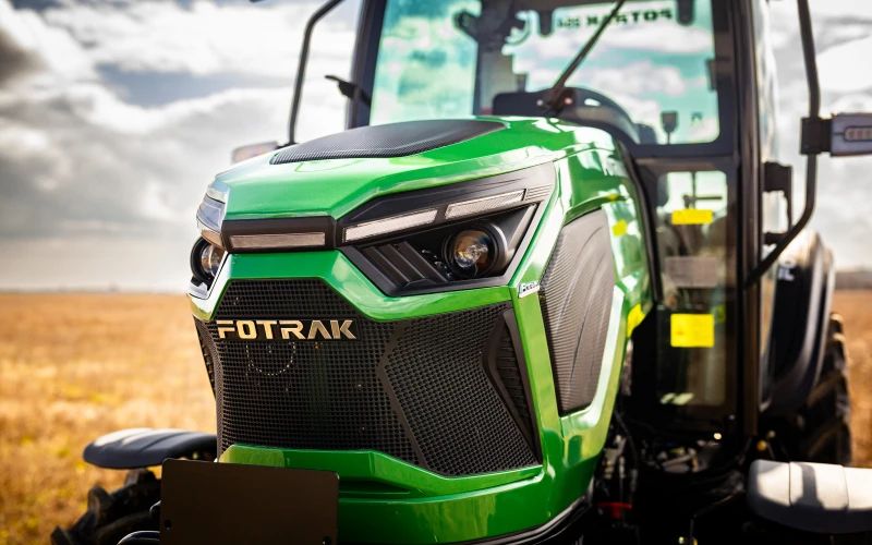 Fotrak 25 lóerős traktor ME