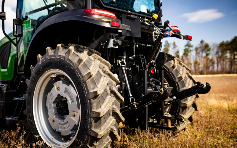 Fotrak 25 lóerős traktor ME