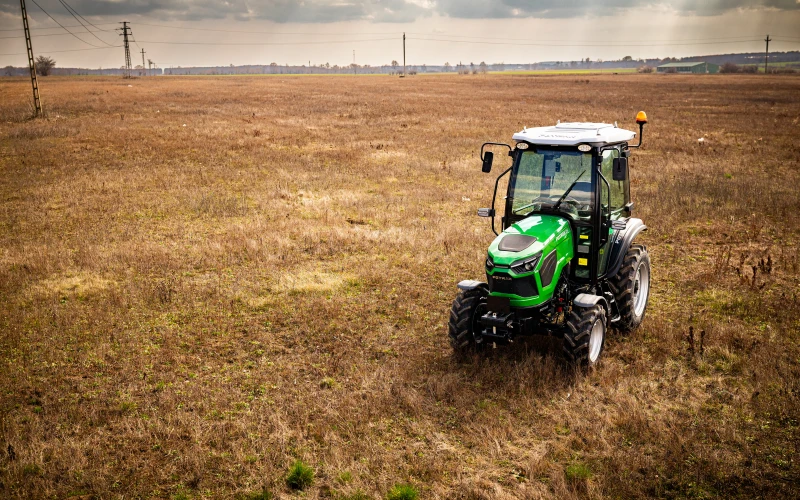 Fotrak 25 lóerős traktor ME