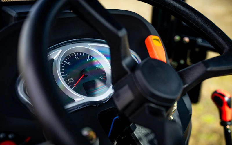 Fotrak 25 lóerős traktor ME