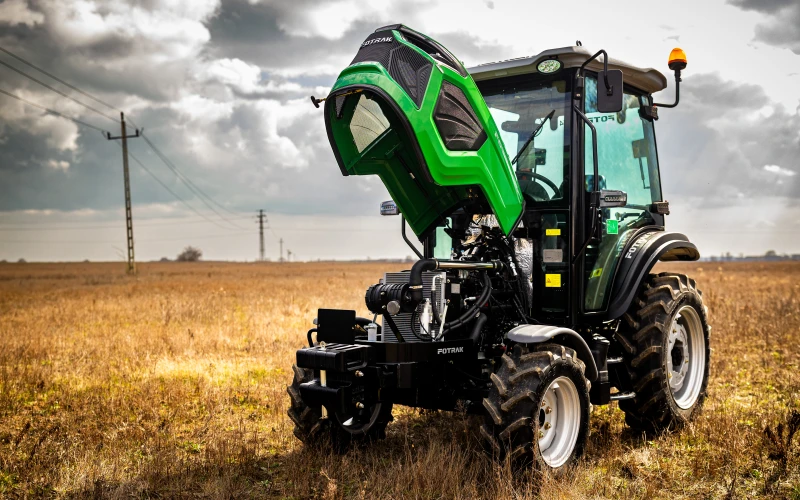 Fotrak 25 lóerős traktor ME