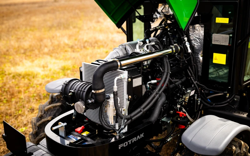 Fotrak 25 lóerős traktor ME