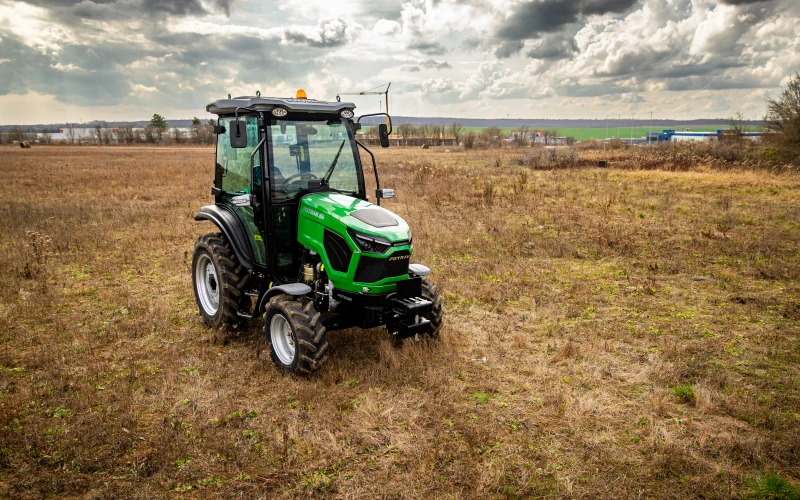 Fotrak 25 lóerős traktor ME