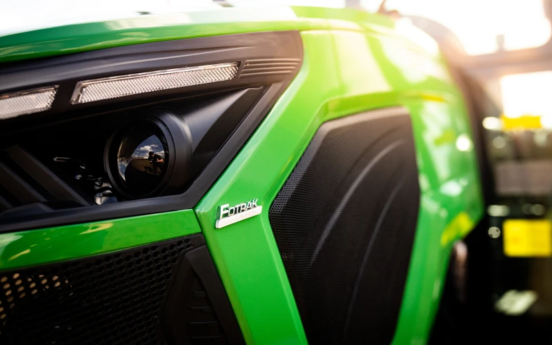 Fotrak 25 lóerős traktor ME