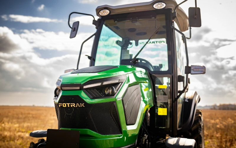 Fotrak 25 lóerős traktor ME