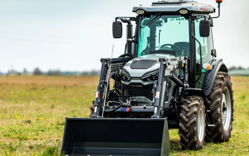 FOTRAK traktor 75 LE