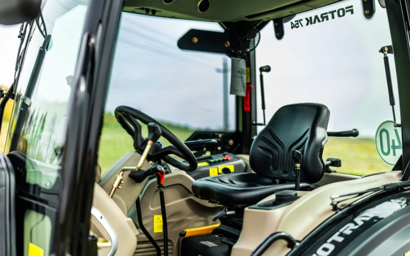 FOTRAK traktor 75 LE