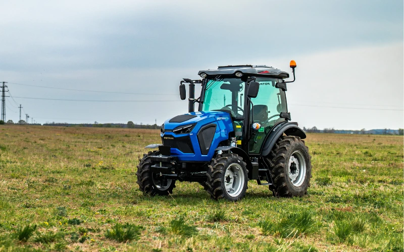 Fotrak MK604C 65 LE fülkés traktor