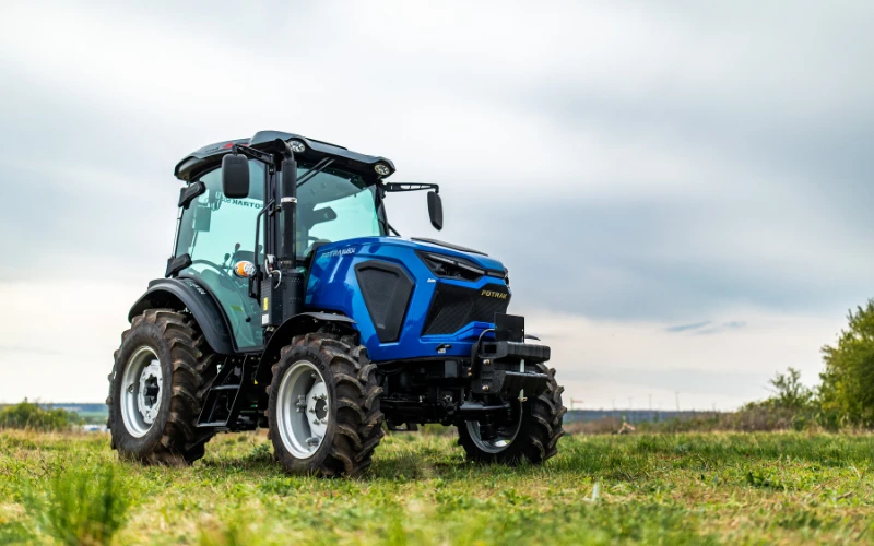 Fotrak MK604C 65 LE fülkés traktor