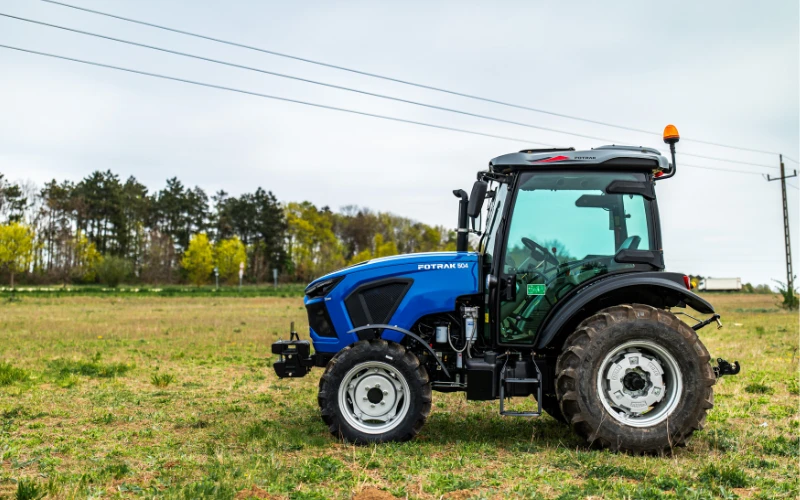 Fotrak MK604C 65 LE fülkés traktor