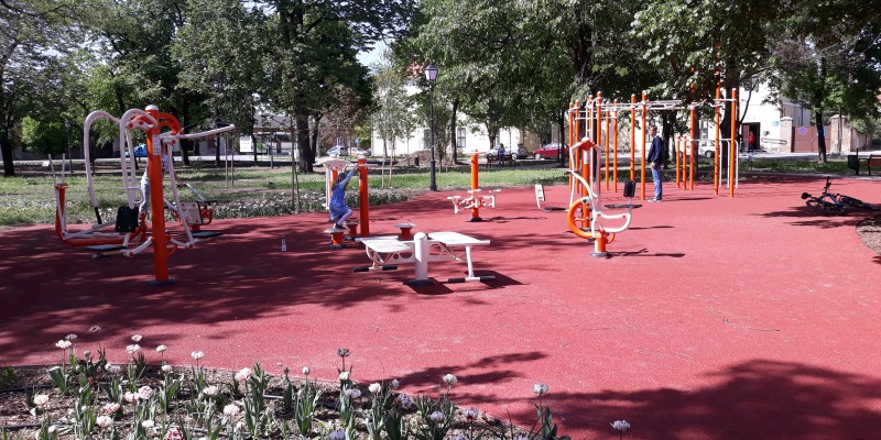 Köztéri fitnesz és street workout park Mohácson