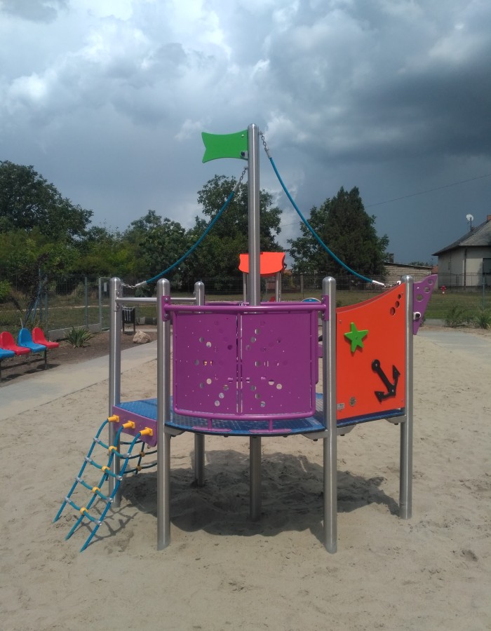 Hajó NEO fém játszóvár többféle funkcióval