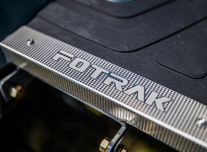 Fotrak ME254R fülke nélküli traktor_17