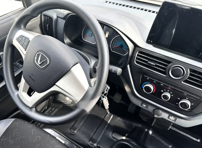 Victory E500 elektromos kisteherautó 5 személyes_2