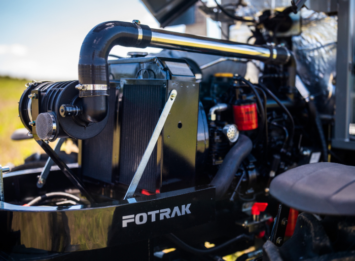 Fotrak ME254R fülke nélküli traktor_9