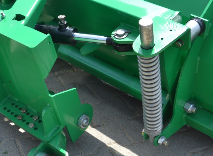 SP220-9