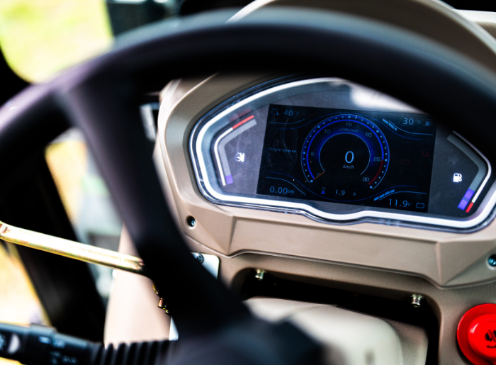 FOTRAK 50 LE 75 LE  belső fotók (3)