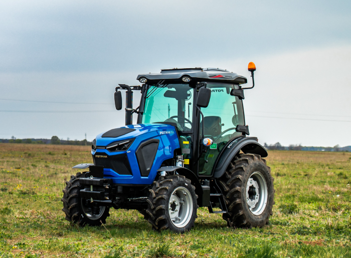 Fotrak MK604_65LE fülkés traktor