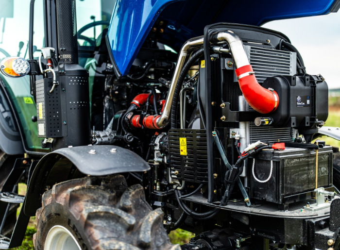 FOTRAK ME504C fülkés traktor 50 LE (2)