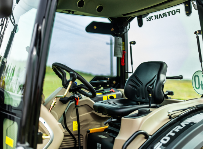 FOTRAK 75 LE  fülkés traktor (1)