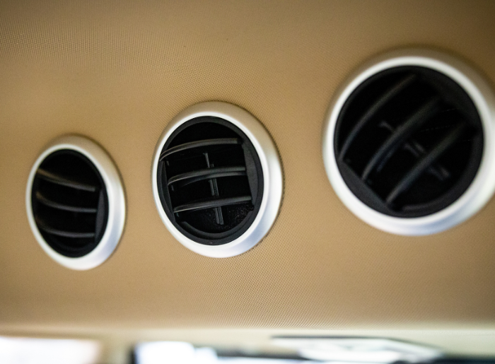 ME 25LE fülkés FOTRAK traktor (7)