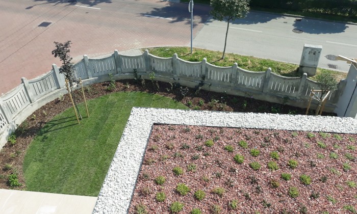 Veszprém - Zölddel keretezve alul-felül