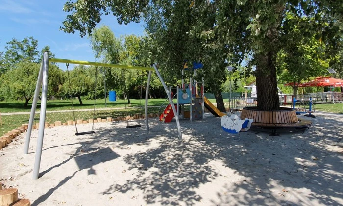 Balatonkenese - Egy strand családokra szabva_4