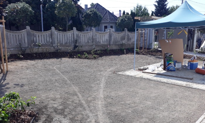 Veszprém - Zölddel keretezve alul-felül