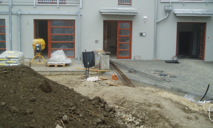 Veszprém, Eszterházy-udvar - Közösségi kert építése_3