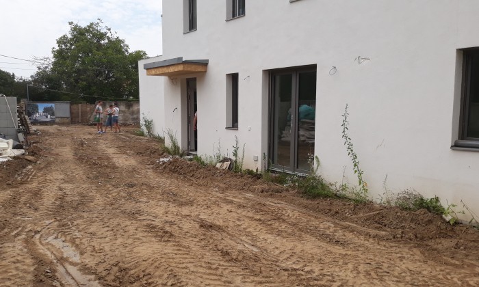 Veszprém - Zölddel keretezve alul-felül