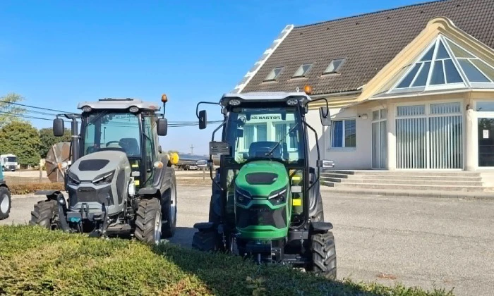 FOTRAK ME254C traktor átadása Enyingen – viszonteladói együttműködés keretében