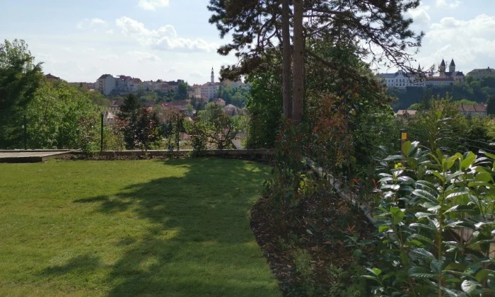 Veszprém – Kis kert, új kilátásokkal
