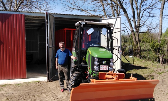 Egyházashetye, traktor és munkaeszköz